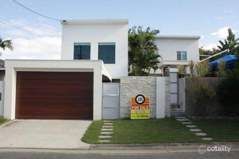 12 Cleland Cres, Broadbeach Waters, QLD 4218