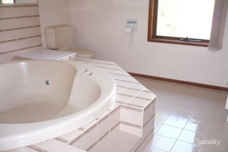 Property photo of 15 Hooker Road Ferntree Gully VIC 3156