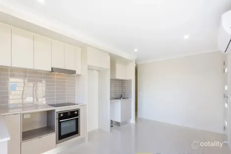 2/16 Rainbird Cct, Logan Reserve, QLD 4133