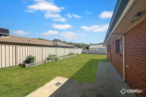 Property photo of 3 Helm Court Wodonga VIC 3690