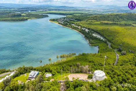 Property photo of 21 Maria Street Flying Fish Point QLD 4860