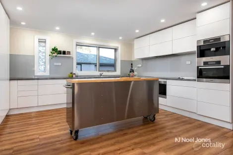 Property photo of 1 Considine Court Bayswater North VIC 3153