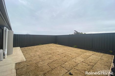 9 Sandalwood Rd, Davoren Park, SA 5113