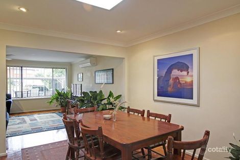 Property photo of 5 Buckle Crescent West Wollongong NSW 2500
