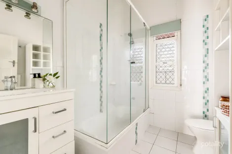 Property photo of 52 Richmond Street Gordon Park QLD 4031