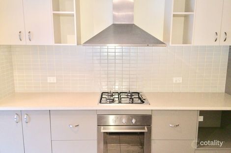 Property photo of 11 Oldis Close Caroline Springs VIC 3023