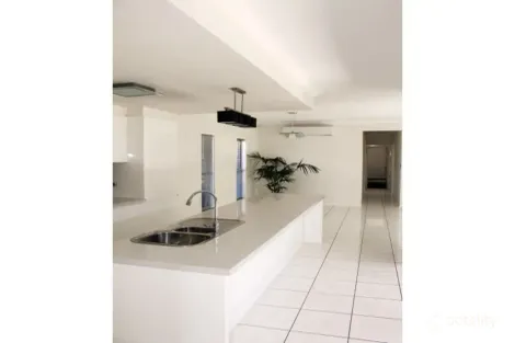 Property photo of 19/21 Andersson Court Highfields QLD 4352