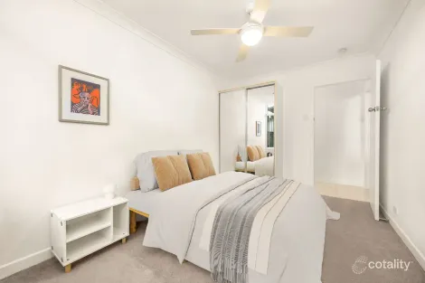 Property photo of 2/257 Hawken Drive St Lucia QLD 4067
