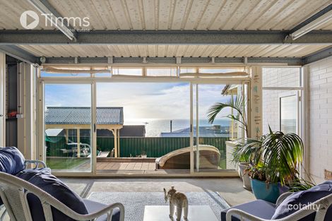 Property photo of 2 Gayundah Crescent O'Sullivan Beach SA 5166