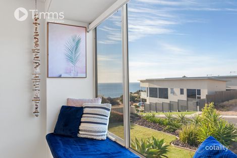 Property photo of 2 Gayundah Crescent O'Sullivan Beach SA 5166
