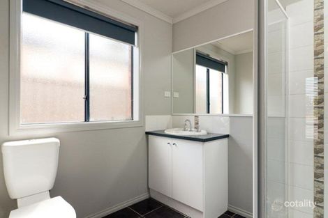 Property photo of 22 Tyndall Street Cranbourne East VIC 3977