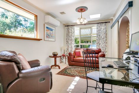 Property photo of 6 Devon Avenue Stirling SA 5152