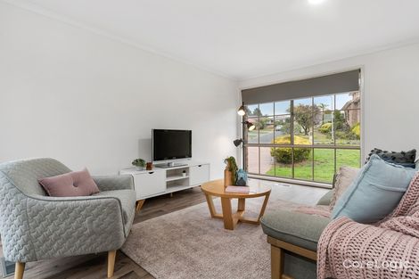 Property photo of 17 Mount Erin Crescent Frankston South VIC 3199