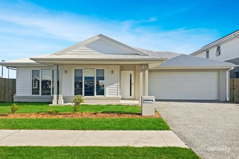18 Burrum Cres, Nirimba, QLD 4551