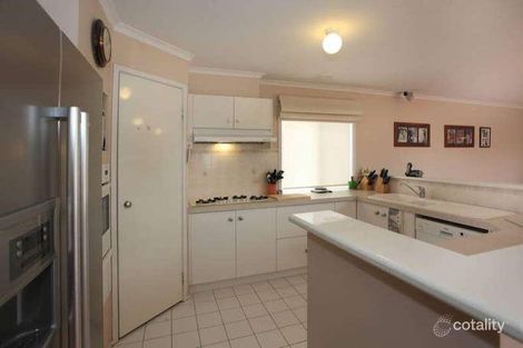 Property photo of 15 Lighthorse Crescent Narre Warren South VIC 3805