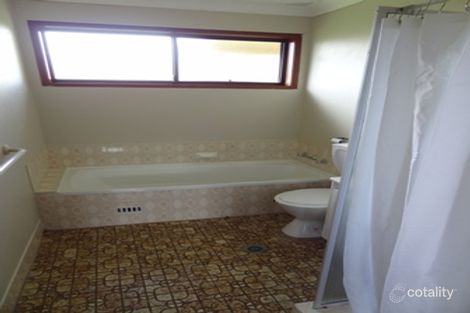 Property photo of 2 Prince Edward Street Bathurst NSW 2795
