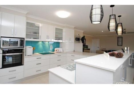 Property photo of 9 Daybreak Court Tamaree QLD 4570