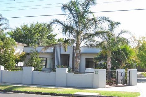 2 Langdon Rd, Caulfield North, VIC 3161