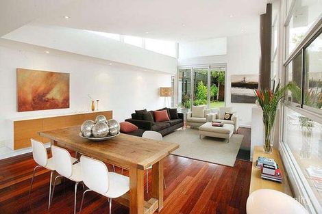 Property photo of 11 Sutherland Road Armadale VIC 3143