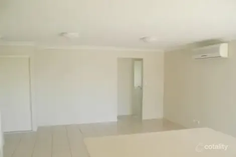 Property photo of 15 Gecko Place Ningi QLD 4511