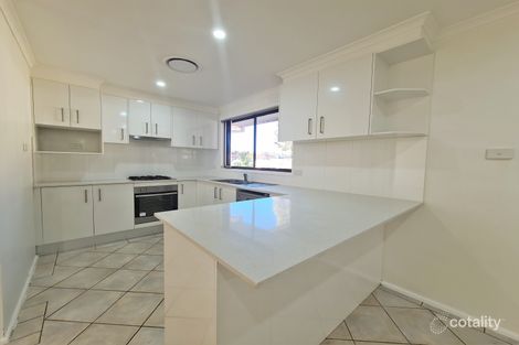 Property photo of 33 Goddard Crescent Quakers Hill NSW 2763