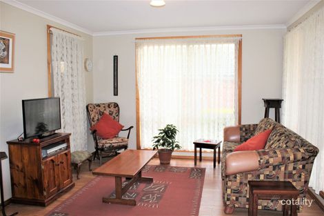 Property photo of 4/6B Hatfield Drive Drouin VIC 3818