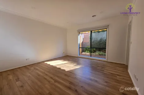 Property photo of 64 Edwards Road Werribee VIC 3030