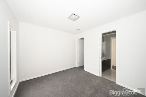 Property photo of 2/13 Albert Street Mount Waverley VIC 3149