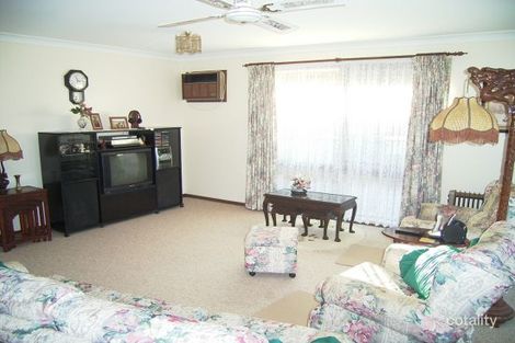 Property photo of 11 Gannet Crescent Old Bar NSW 2430