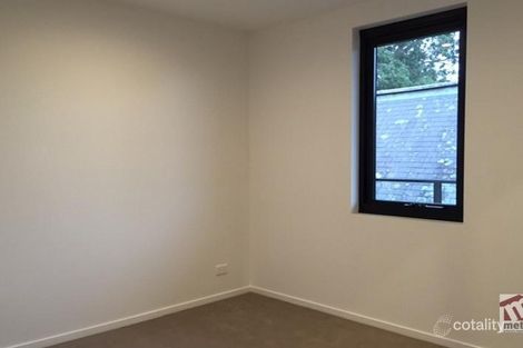 Property photo of 205/21 Queen Street Blackburn VIC 3130
