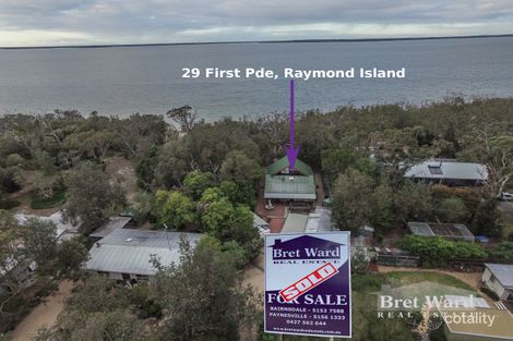 Property photo of 29 First Parade Raymond Island VIC 3880