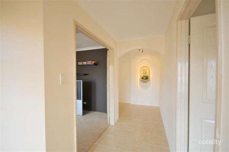 Property photo of 3 Wayford Circle Hocking WA 6065