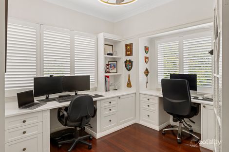 Property photo of 17 Bellevue Terrace Clayfield QLD 4011