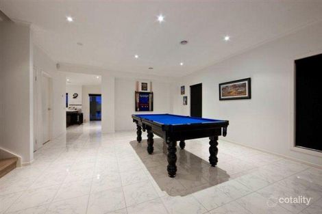 Property photo of 32 Lakeside Drive Sandhurst VIC 3977