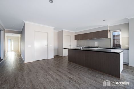 Property photo of 45 Carlyle Crescent Clyde North VIC 3978