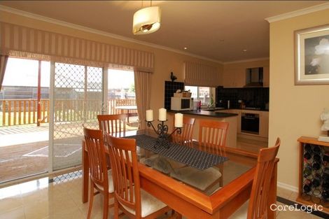 Property photo of 52 Paroo Avenue Roxburgh Park VIC 3064