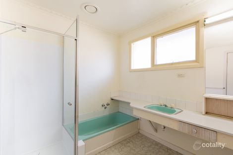 Property photo of 9 Mathilda Street Wendouree VIC 3355