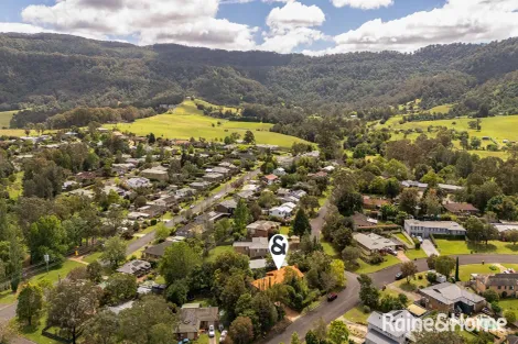 20 Woolway Cl, Cambewarra Village, NSW 2540