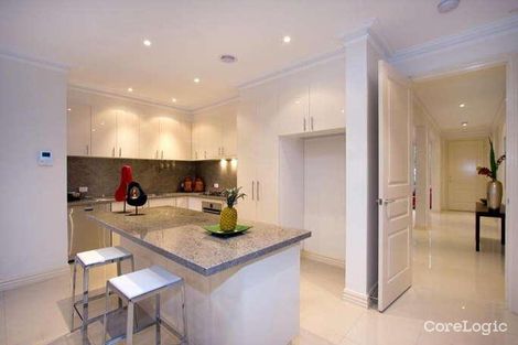 Property photo of 5 Byron Street Box Hill South VIC 3128