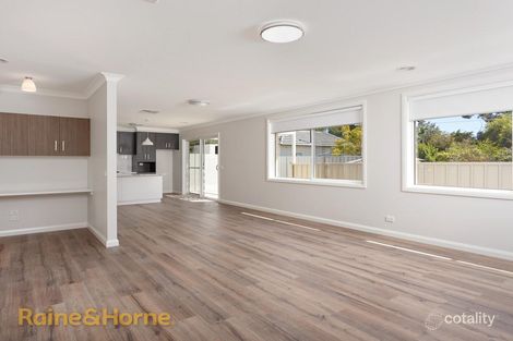 Property photo of 2/32 The Boulevarde Kooringal NSW 2650