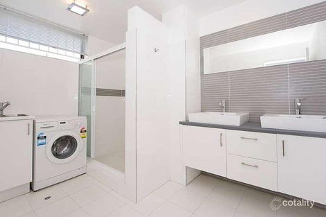 Property photo of 1/33 Riverview Terrace Indooroopilly QLD 4068
