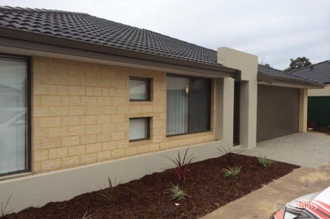 Property photo of 2A Fennell Crescent Wattle Grove WA 6107