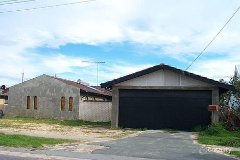 Property photo of 9 Compass Circle Yanchep WA 6035