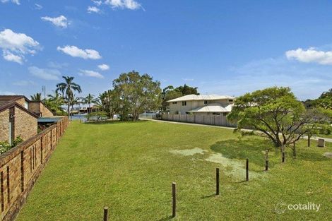 Property photo of 10 Mooloolah Drive Minyama QLD 4575