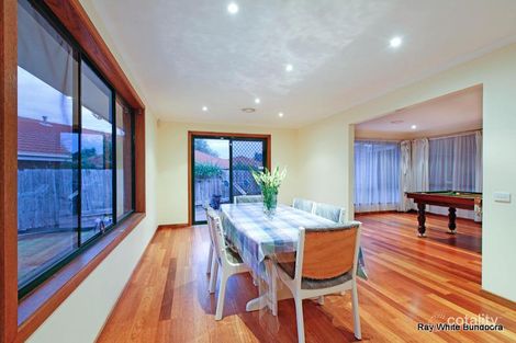 Property photo of 8 Callan Court Mill Park VIC 3082