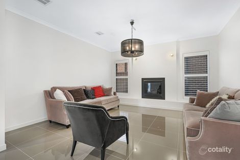 Property photo of 3 Milliners Avenue Keysborough VIC 3173