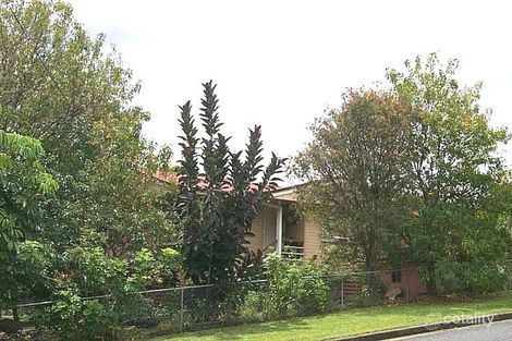 35 Falkirk St, Stafford Heights, QLD 4053