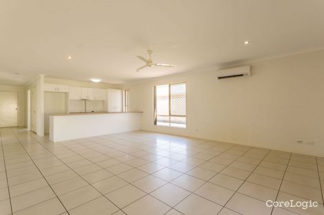 Property photo of 9 Lakeside Drive Emerald QLD 4720