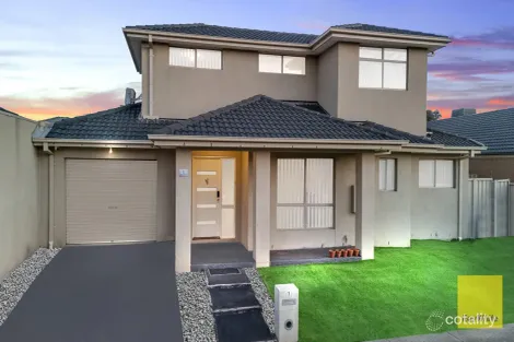 Property photo of 1 Red Robin Road Truganina VIC 3029