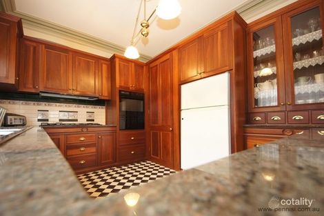 Property photo of 2 Ferry Crescent Brunswick West VIC 3055